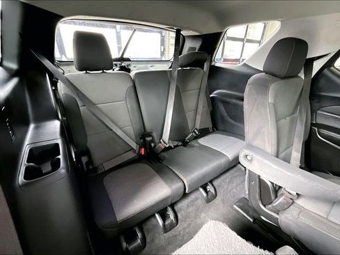 Used 2019 Chevrolet Traverse LT image 29