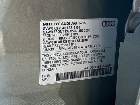 Used 2025 Audi Q3 2.0T Premium w/ Convenience Package AWD/4WD image 31