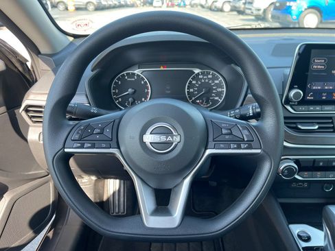 Used 2026 Nissan Altima 2.5 SV AWD/4WD image 24