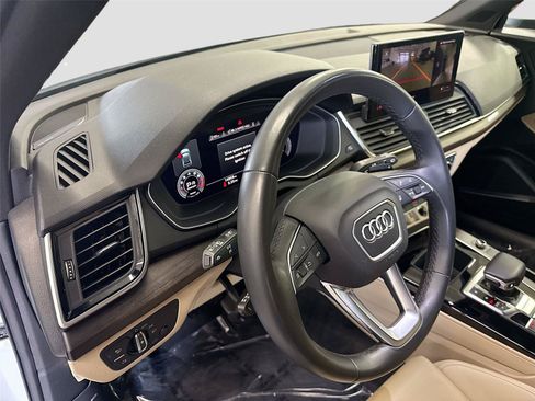 Used 2023 Audi Q5 2.0T Premium Plus w/ Premium Plus Package AWD/4WD image 6