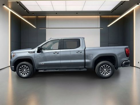 Used 2021 GMC Sierra 1500 AT4 w/ Technology Package AWD/4WD image 2