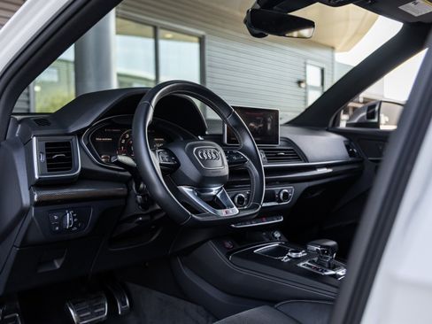 Used 2020 Audi SQ5 Premium Plus image 25