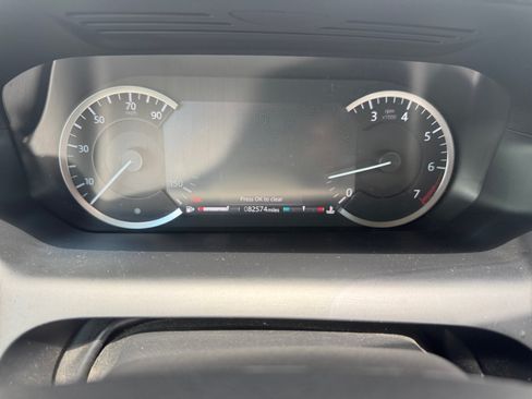Used 2020 Land Rover Discovery Sport AWD/4WD image 21