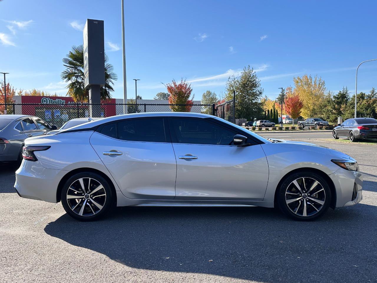 Used 2023 Nissan Maxima SV w/ Floor Mat Group FWD image 17