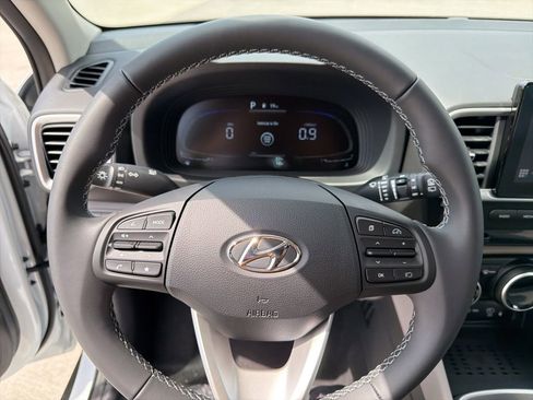 New 2026 Hyundai Venue SEL FWD image 21