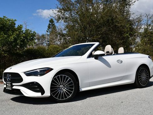 Used 2025 Mercedes-Benz CLE 300 4MATIC Cabriolet image 22