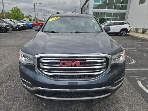 Used 2019 GMC Acadia SLT w/ LPO, Floor Liner Package FWD image 3