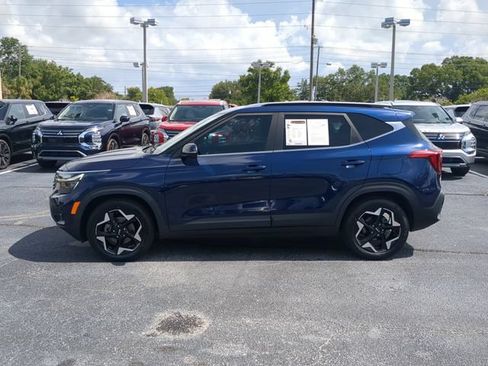 Used 2024 Kia Seltos EX FWD image 9