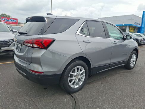 Used 2023 Chevrolet Equinox LT AWD/4WD image 4