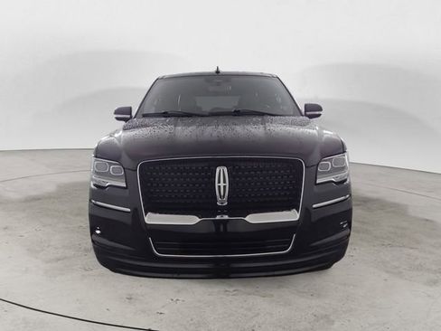 Used 2024 Lincoln Navigator Reserve w/ Equipment Group 201A image 8