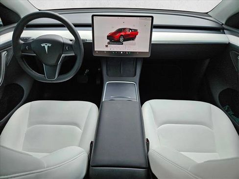 Used 2023 Tesla Model Y Long Range AWD/4WD image 20