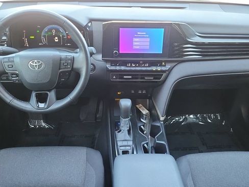 Used 2025 Toyota Camry LE w/ Convenience Package FWD image 11