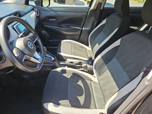 Used 2022 Nissan Versa SV image 13