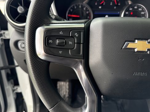 Used 2025 Chevrolet Blazer LT AWD/4WD image 18