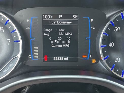 Used 2017 Chrysler Pacifica Touring FWD image 31