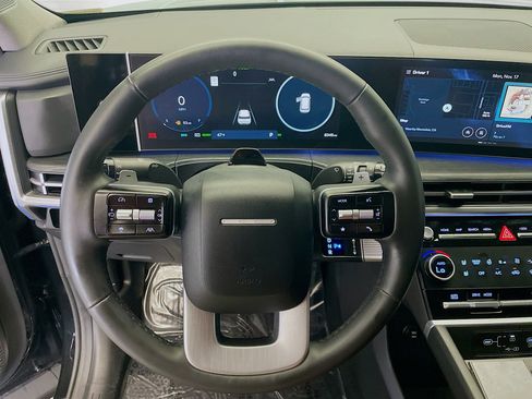 Used 2024 Hyundai Santa Fe Limited image 13