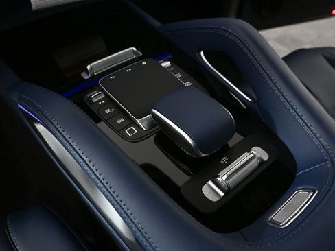 New 2026 Mercedes-Benz GLS 450 4MATIC image 15