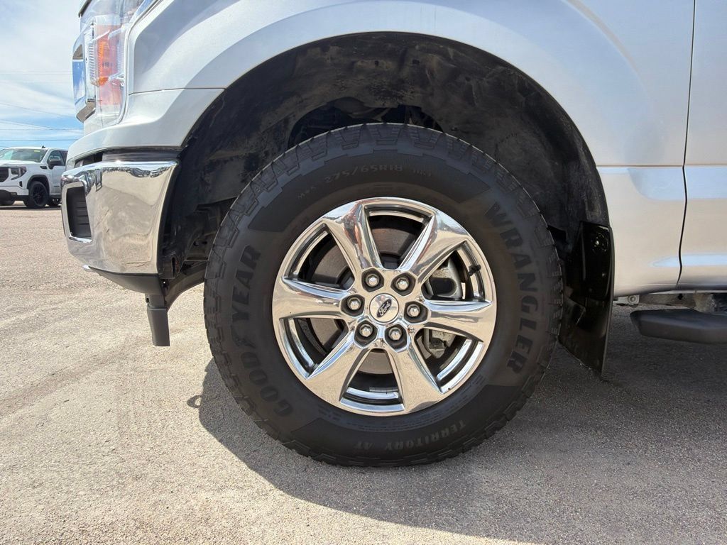 Used 2020 Ford F150 XLT w/ Equipment Group 302A Luxury AWD/4WD image 38