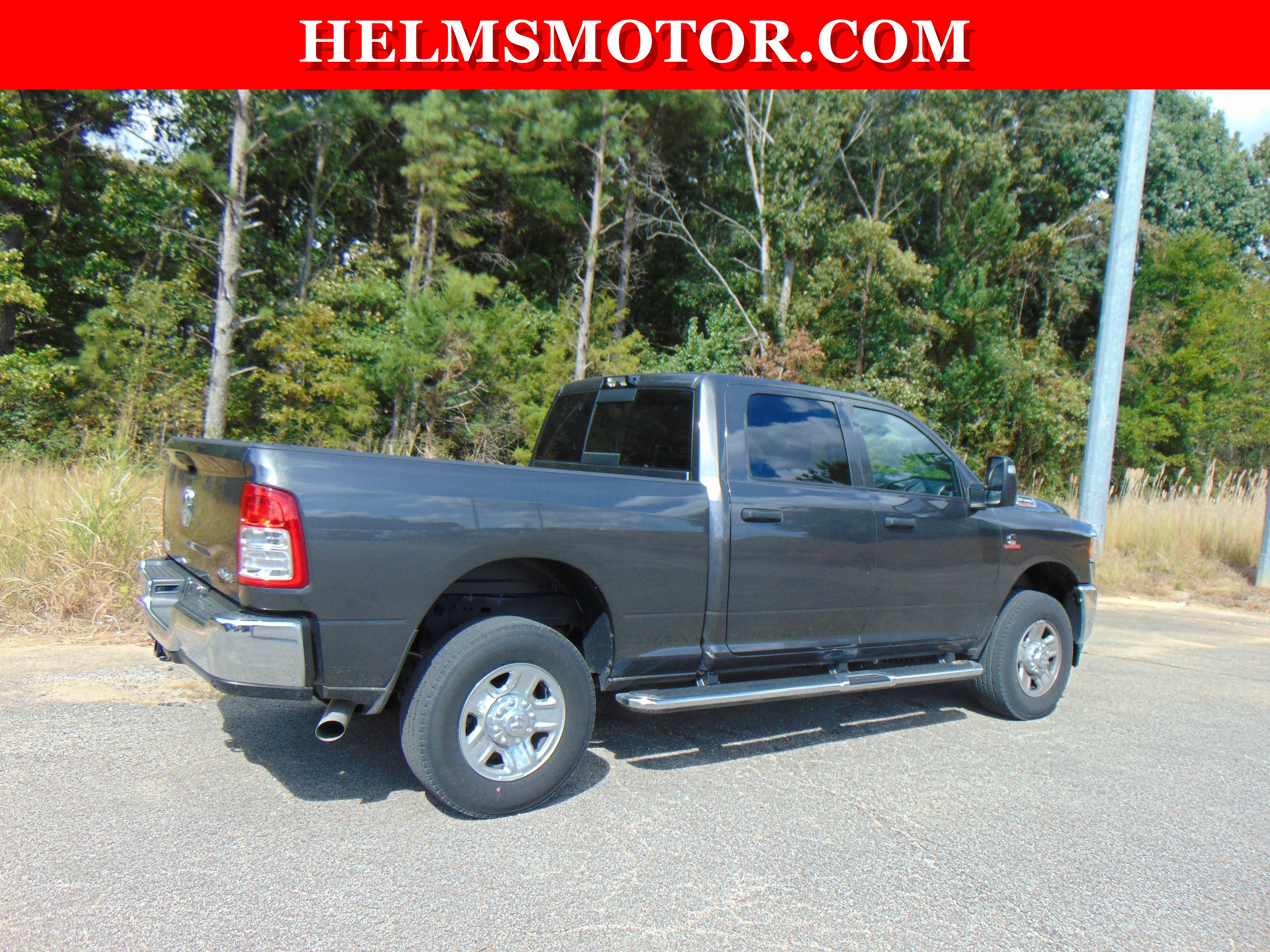 Used 2024 RAM 2500 Tradesman w/ Chrome Appearance Group AWD/4WD image 14