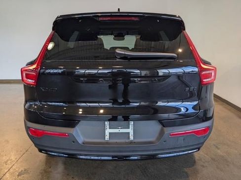 New 2026 Volvo XC40 B5 Ultra w/ Protection Package Premier image 4