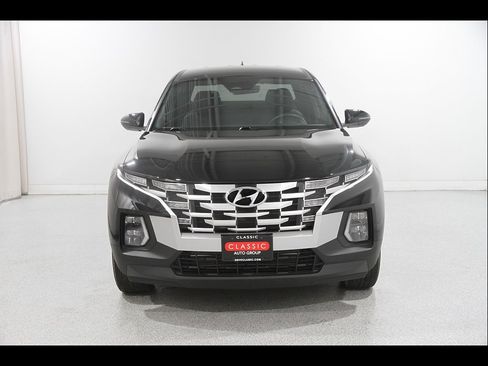 Certified 2024 Hyundai Santa Cruz SEL FWD image 2