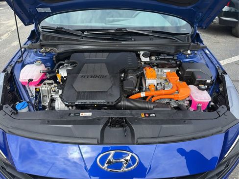 Used 2022 Hyundai Elantra Blue image 23