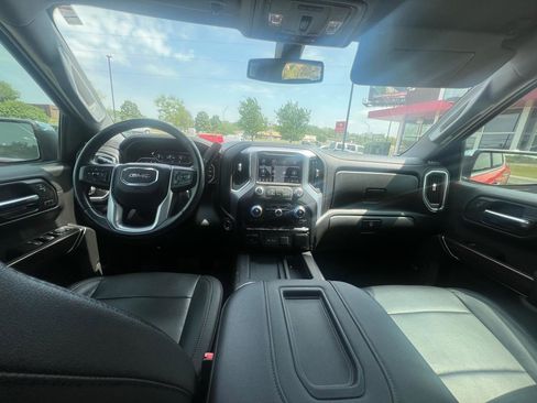 Used 2019 GMC Sierra 1500 SLT w/ SLT Convenience Package AWD/4WD image 11