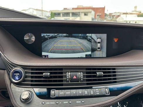 Used 2018 Lexus LS 500h AWD w/ Luxury Package image 47
