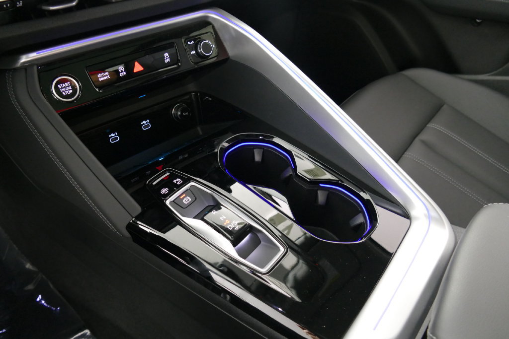 Certified 2025 Audi Q5 Premium w/ Convenience Package AWD/4WD image 22