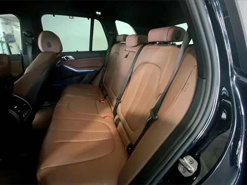 Used 2022 BMW X5 xDrive45e w/ M Sport Package image 25