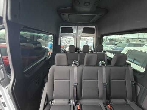 Used 2024 Mercedes-Benz Sprinter 2500 image 11