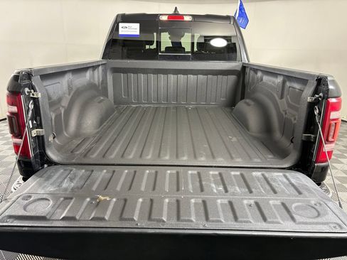 Used 2022 RAM 1500 Laramie AWD/4WD image 30