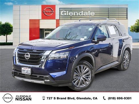 Certified 2024 Nissan Pathfinder SL w/ SL Premium Package image 1