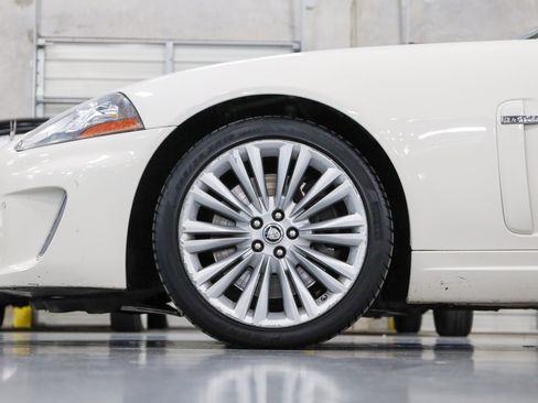 Used 2010 Jaguar XK image 19