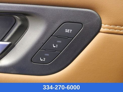 New 2026 Nissan Pathfinder Platinum image 17