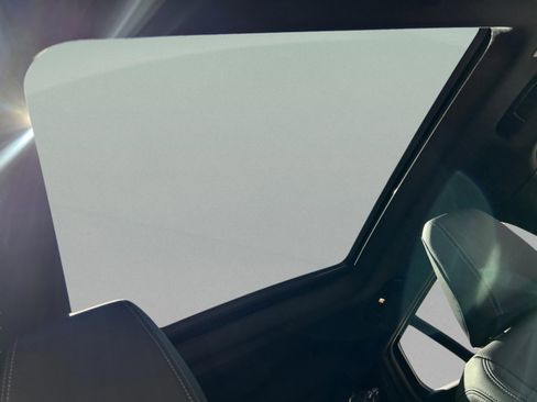 New 2026 BMW X2 xDrive28i w/ Convenience Package image 34