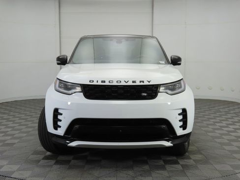 Certified 2024 Land Rover Discovery Dynamic SE image 2