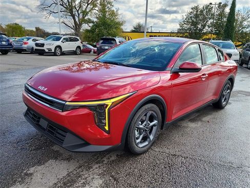 New 2025 Kia K4 LXS image 7