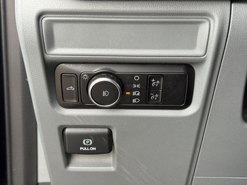 Used 2023 Ford F150 XLT image 22