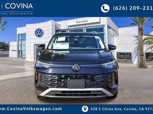 New 2026 Volkswagen Tiguan SE image 2