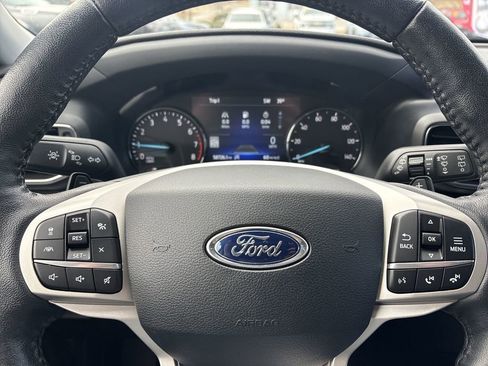 Used 2021 Ford Explorer XLT w/ Equipment Group 202A image 14
