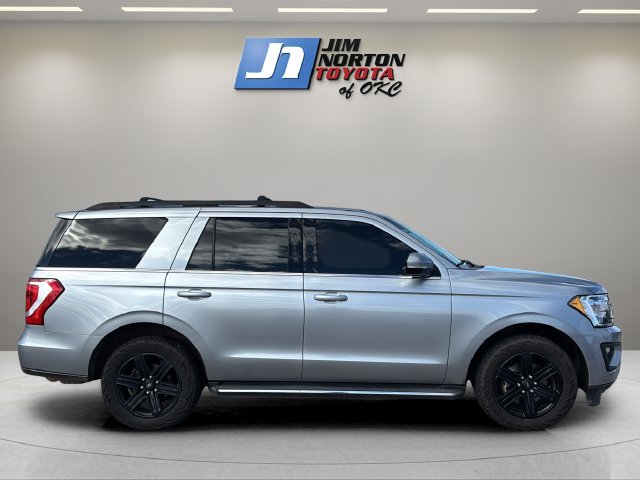 Used 2020 Ford Expedition XLT w/ Equipment Group 202A RWD image 4