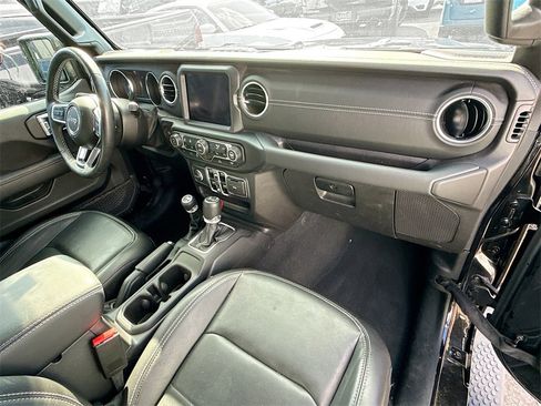 Used 2023 Jeep Wrangler Unlimited Sahara w/ Cold Weather Group image 30