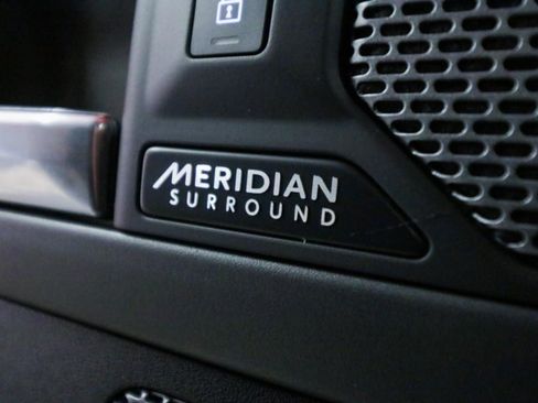 Used 2023 Land Rover Defender 110 X image 15