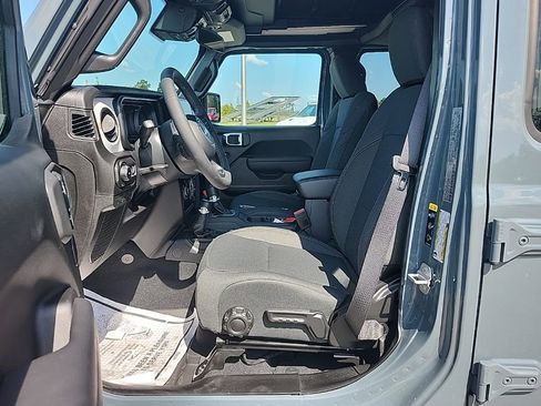 New 2025 Jeep Wrangler Sport S image 21