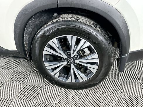 Certified 2023 Nissan Rogue SV w/ SV Premium B Package image 40