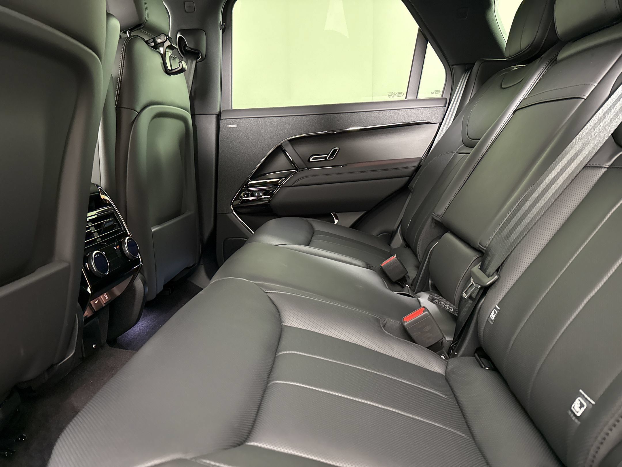 New 2026 Land Rover Range Rover Sport Dynamic SE AWD/4WD image 22