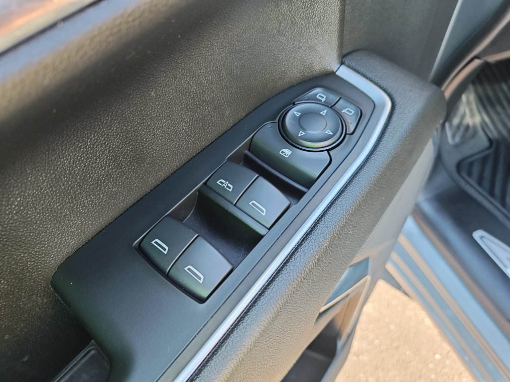 Used 2024 Chevrolet Silverado 1500 LT AWD/4WD image 11