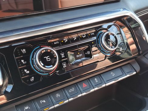 Used 2025 GMC Sierra 1500 Denali Ultimate image 21