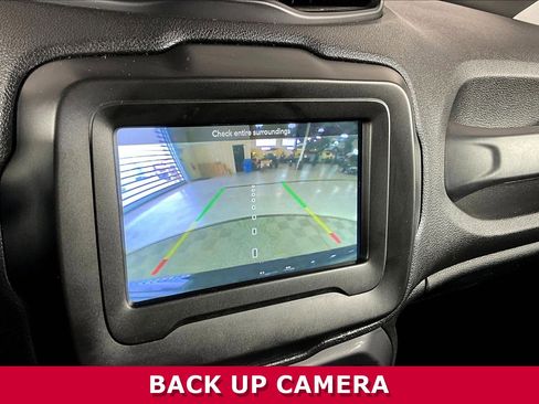 Used 2019 Jeep Renegade Limited w/ LED Lighting Group AWD/4WD image 13
